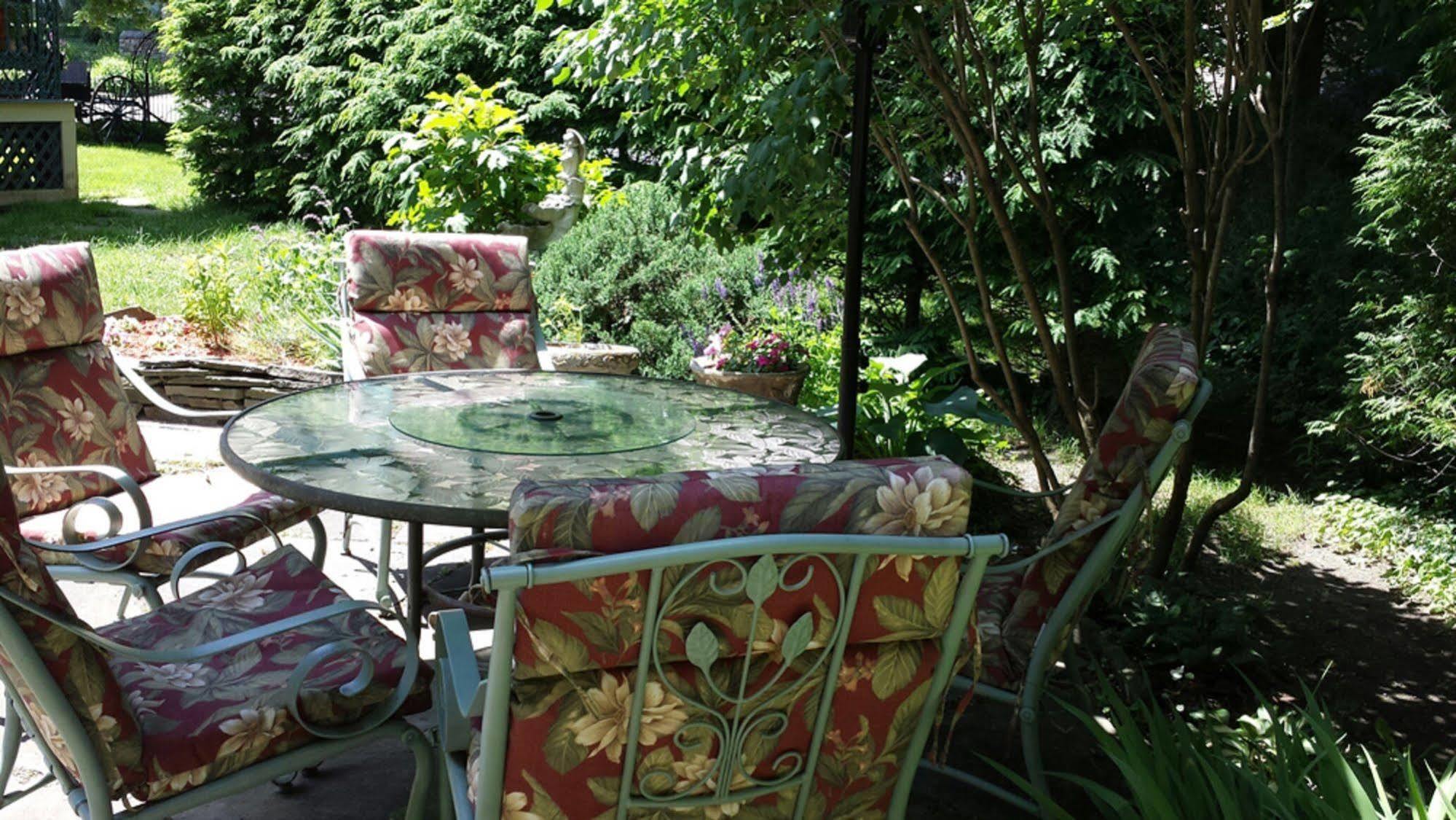 Bellinger Rose Bed & Breakfast Herkimer Eksteriør bilde